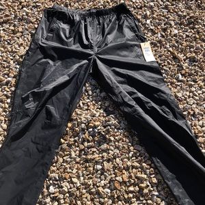 Men’s outdoor water pants sz 2xl brand new